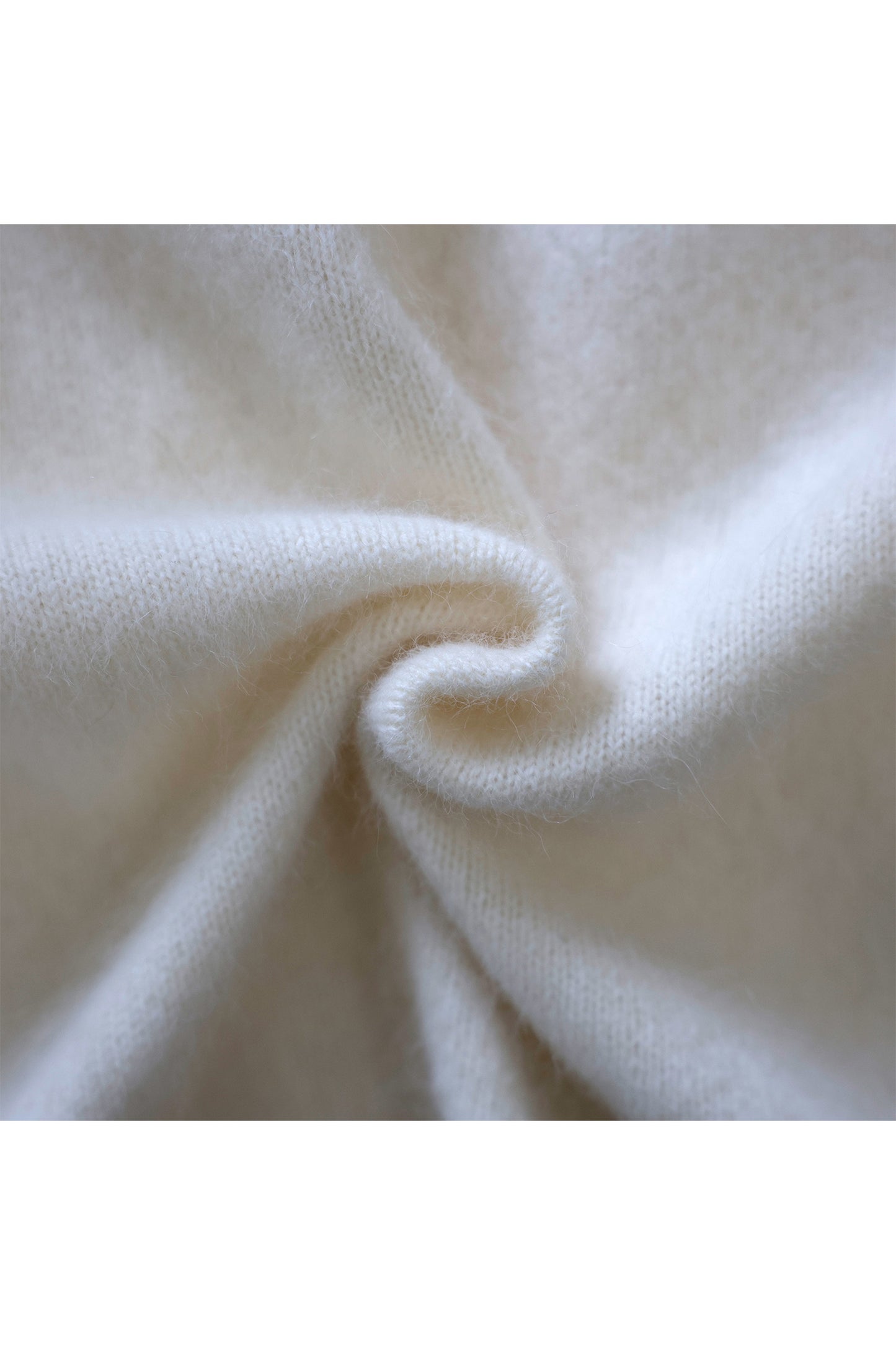 Raccoon A-line turtle neck pillover /CT23341