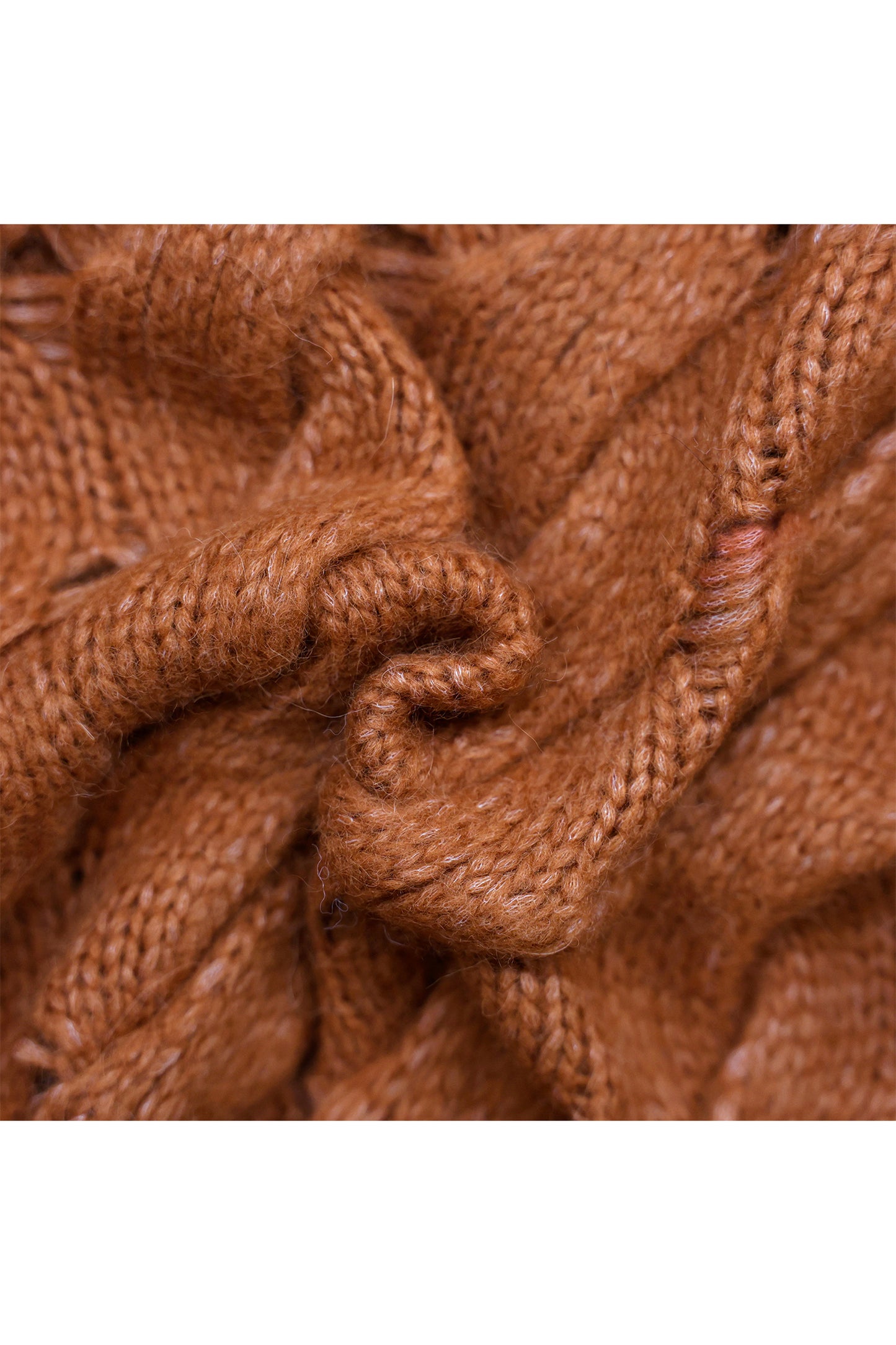 Pull en laine et alpaga en maille torsadée /CT24317