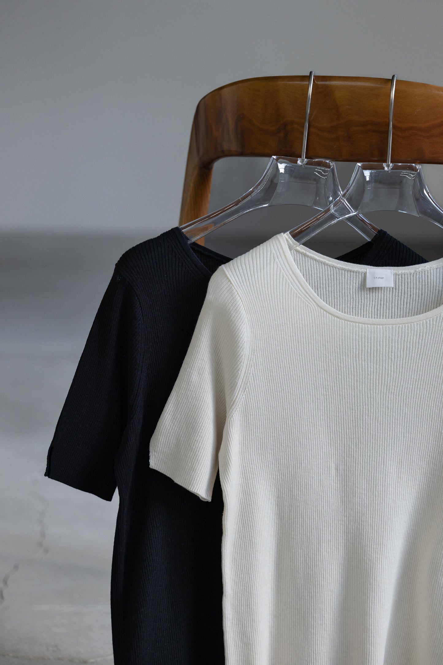 26SS Pull original à manches courtes en coton et soie, avec une fente /CT26116