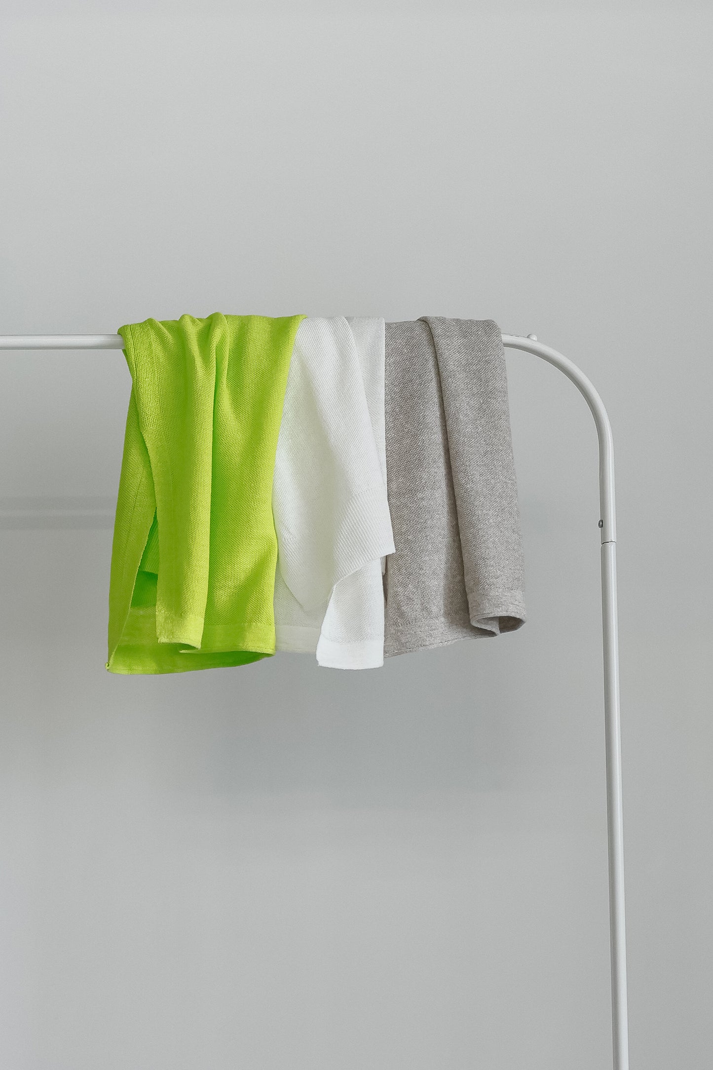 26SS Débardeur en lin à fentes, point de riz /CT26123