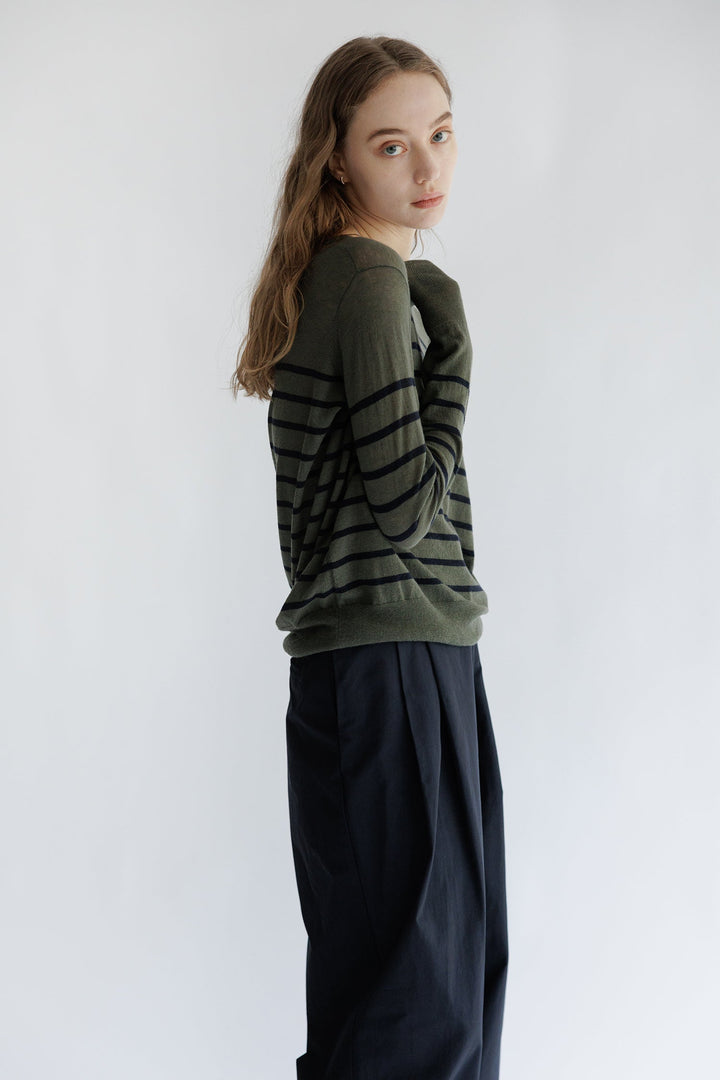 24AW Pull original en laine légère /5538