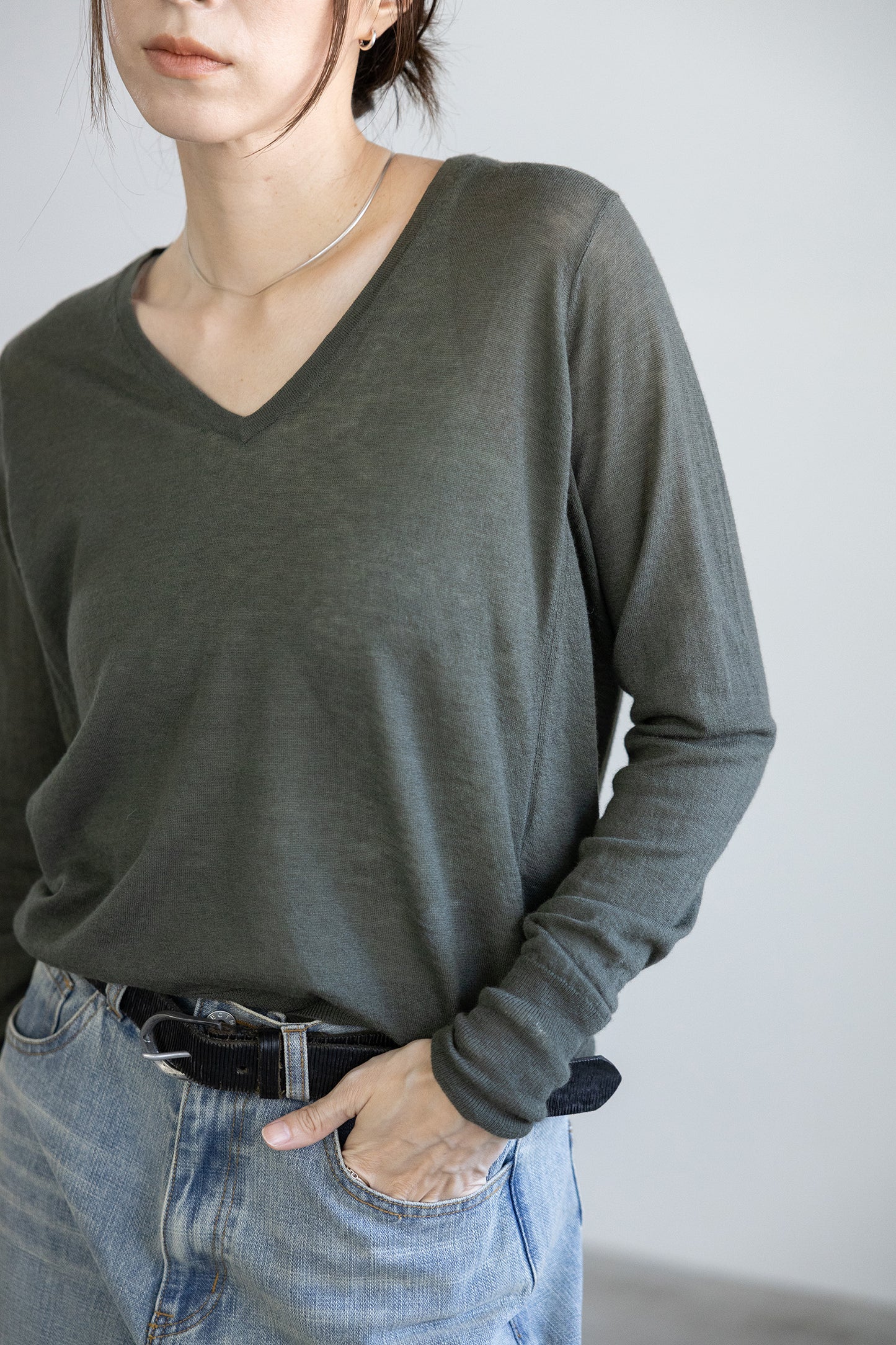 Archive item Original Light wool v-neck pullover /5553