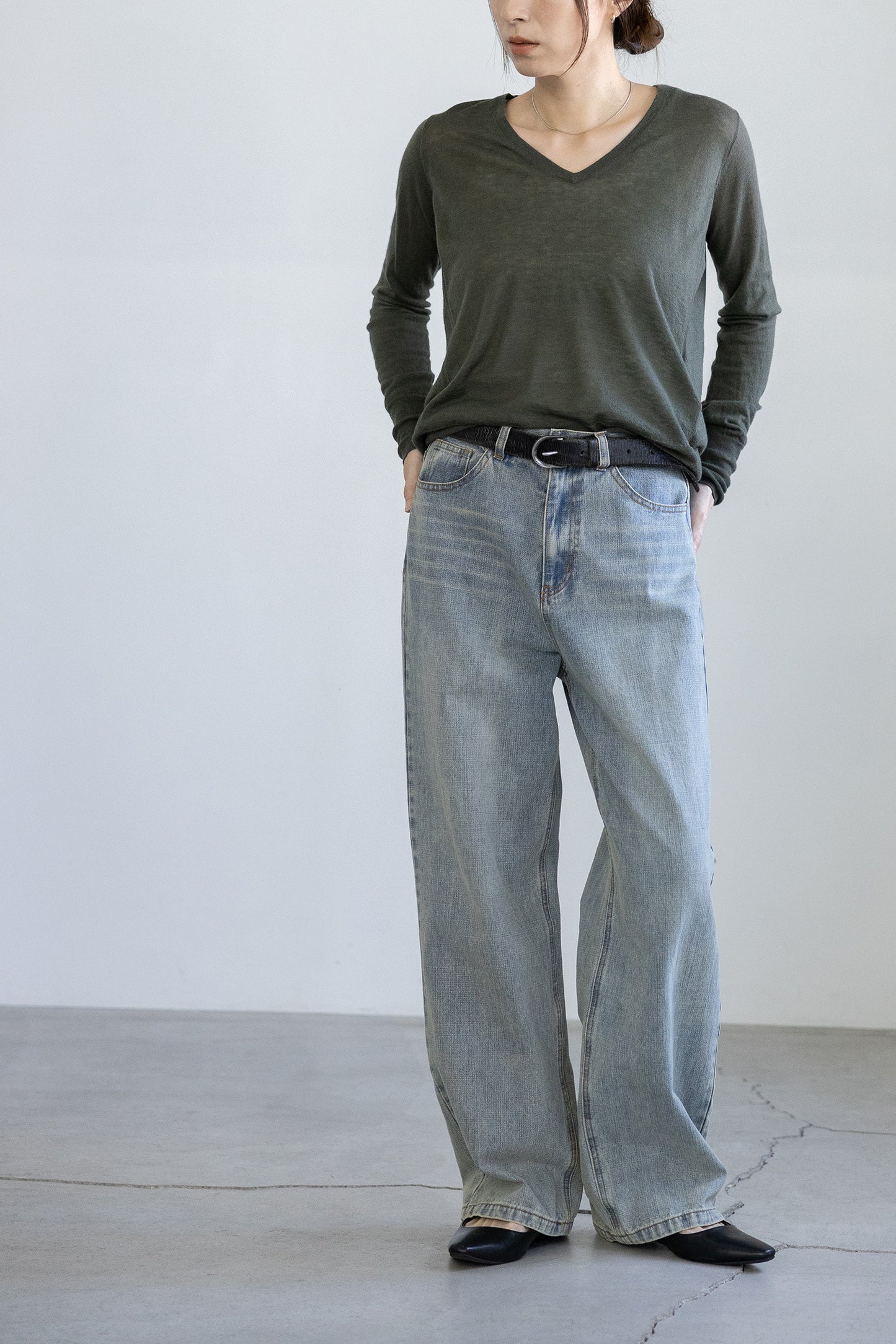 Archive item Original Light wool v-neck pullover /5553