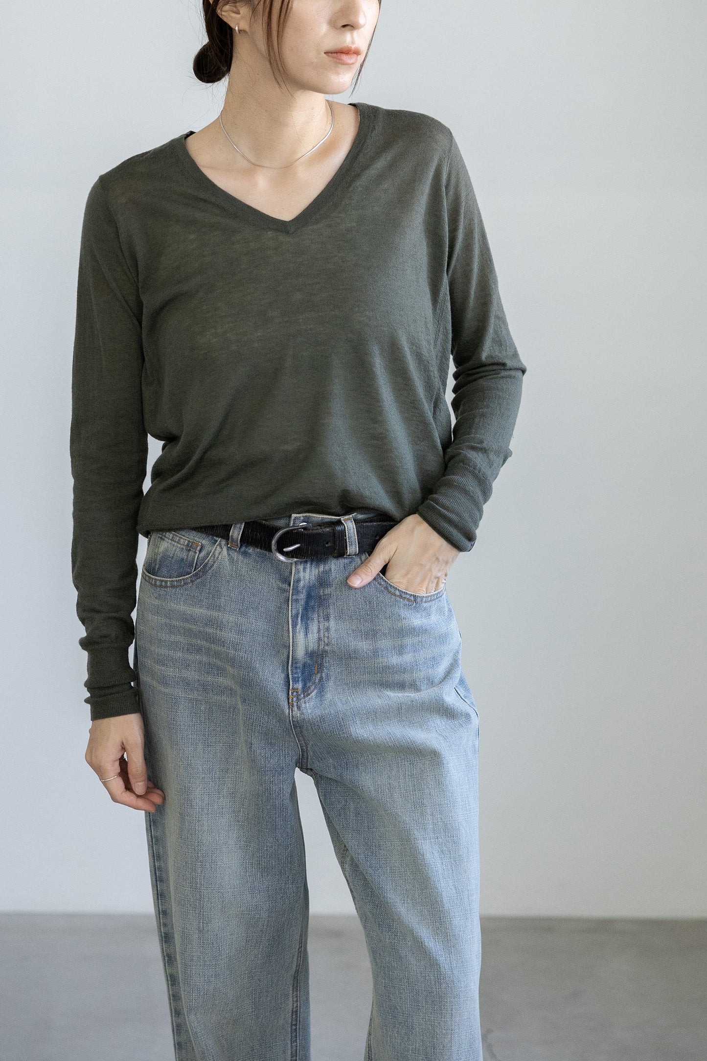 Archive item Original Light wool v-neck pullover /5553