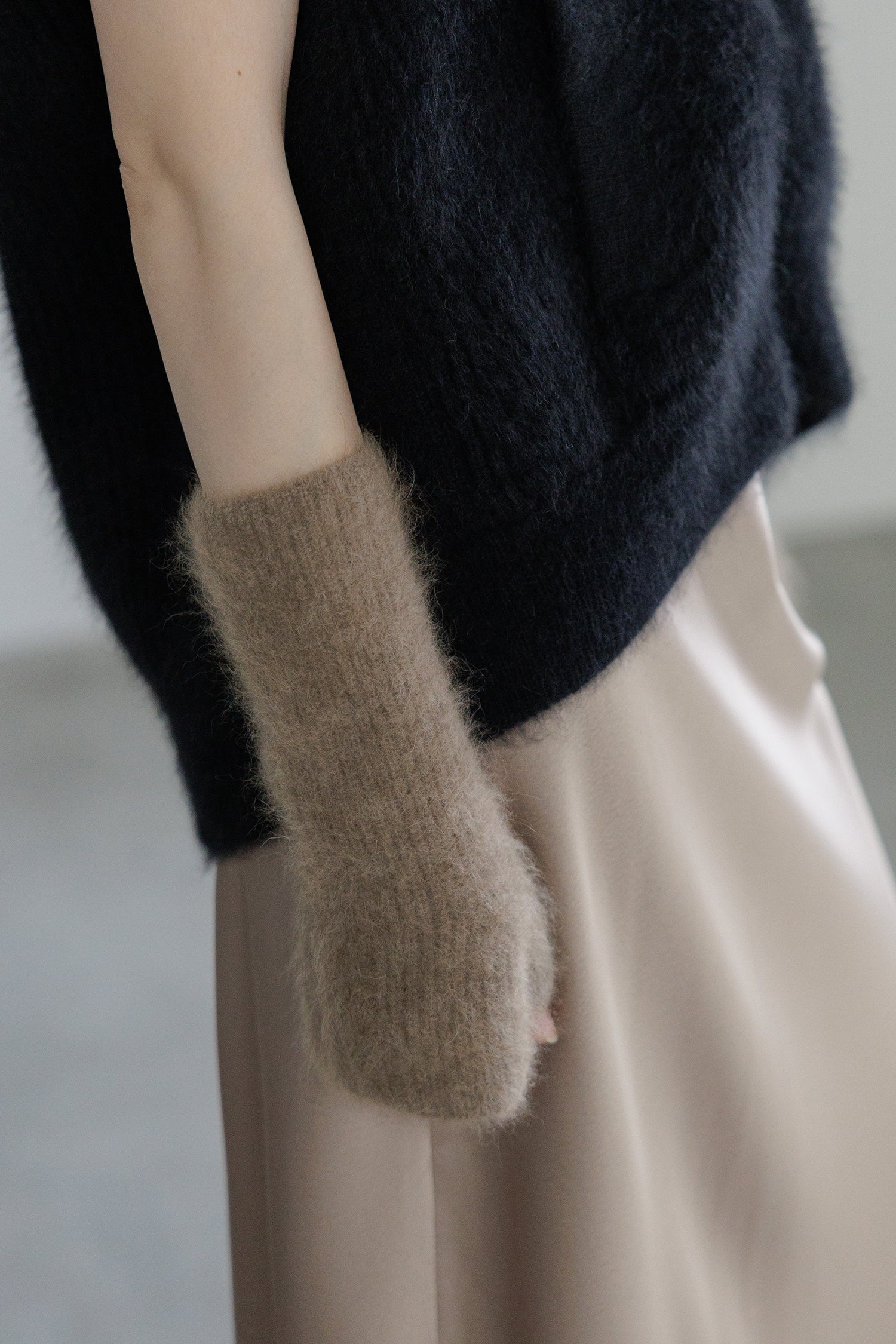 24AW Raccoon arm warmer /5565