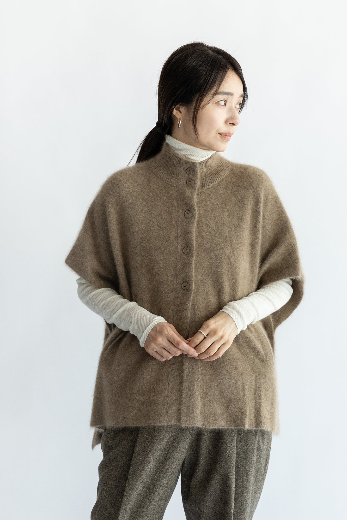 25AW Raccoon poncho /CT23338
