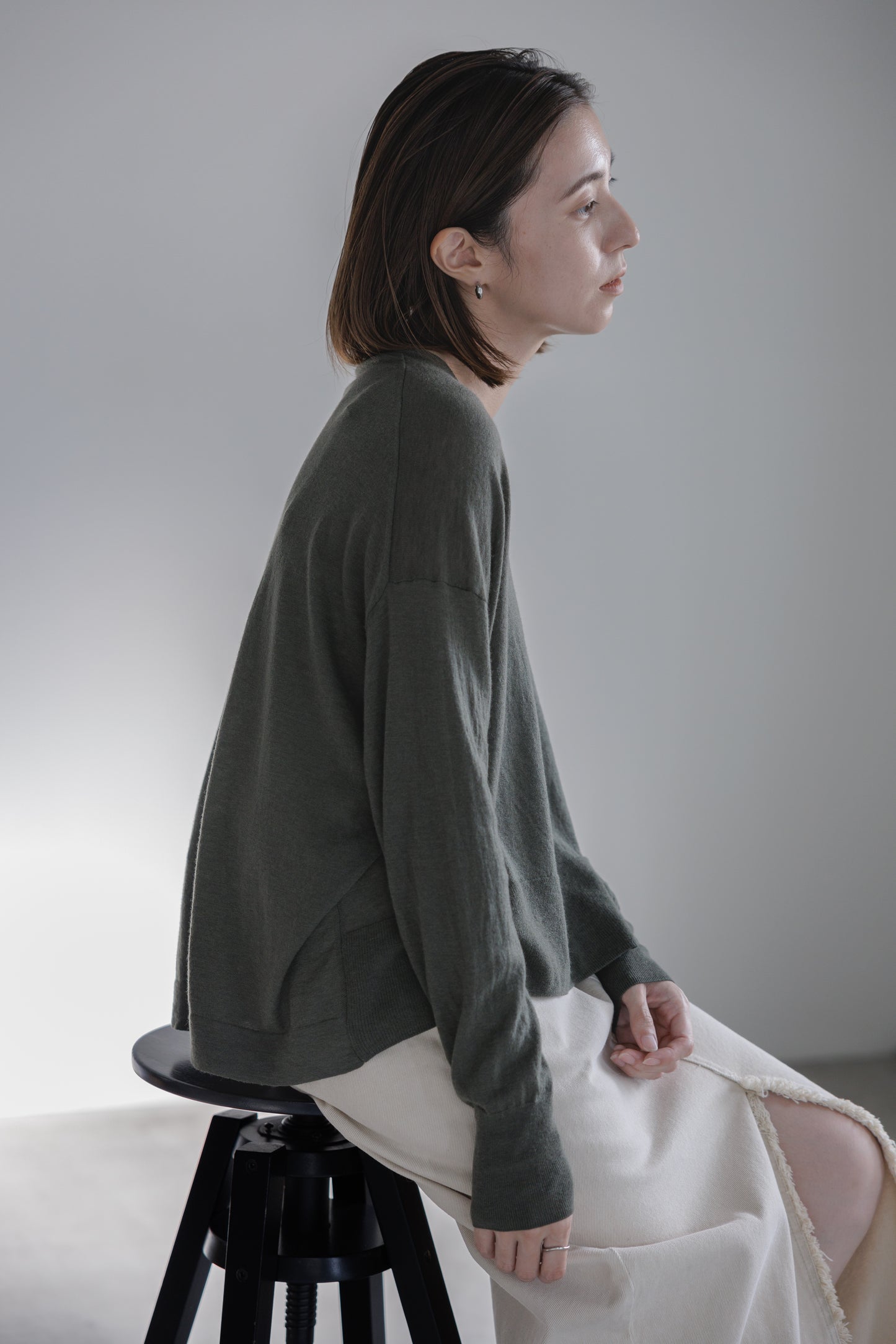 26capsule Pull oversized en laine légère original à col ras du cou /CT24304