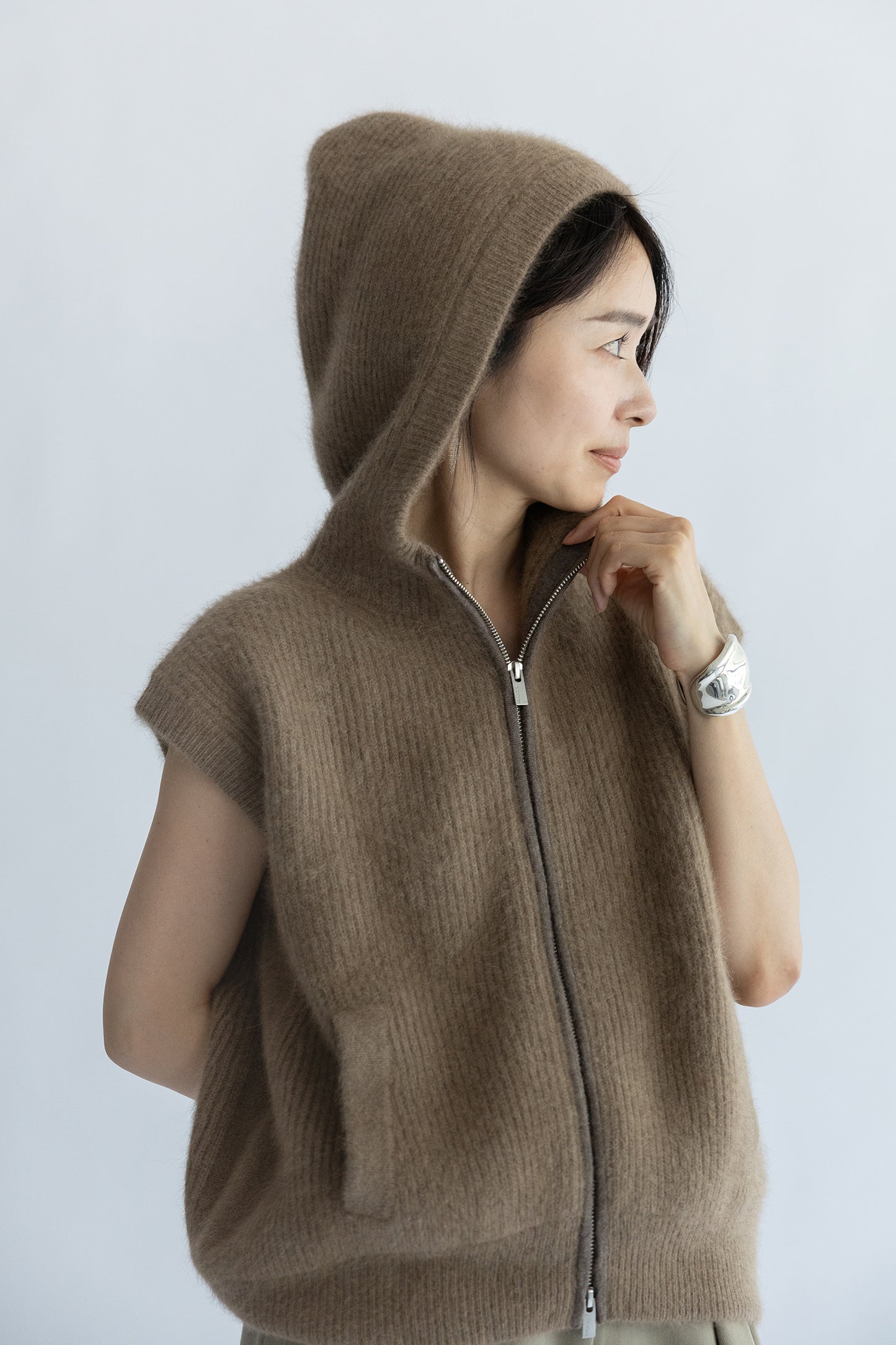 25AW Gilet sans manches à capuche en raton laveur et renard /CT24322