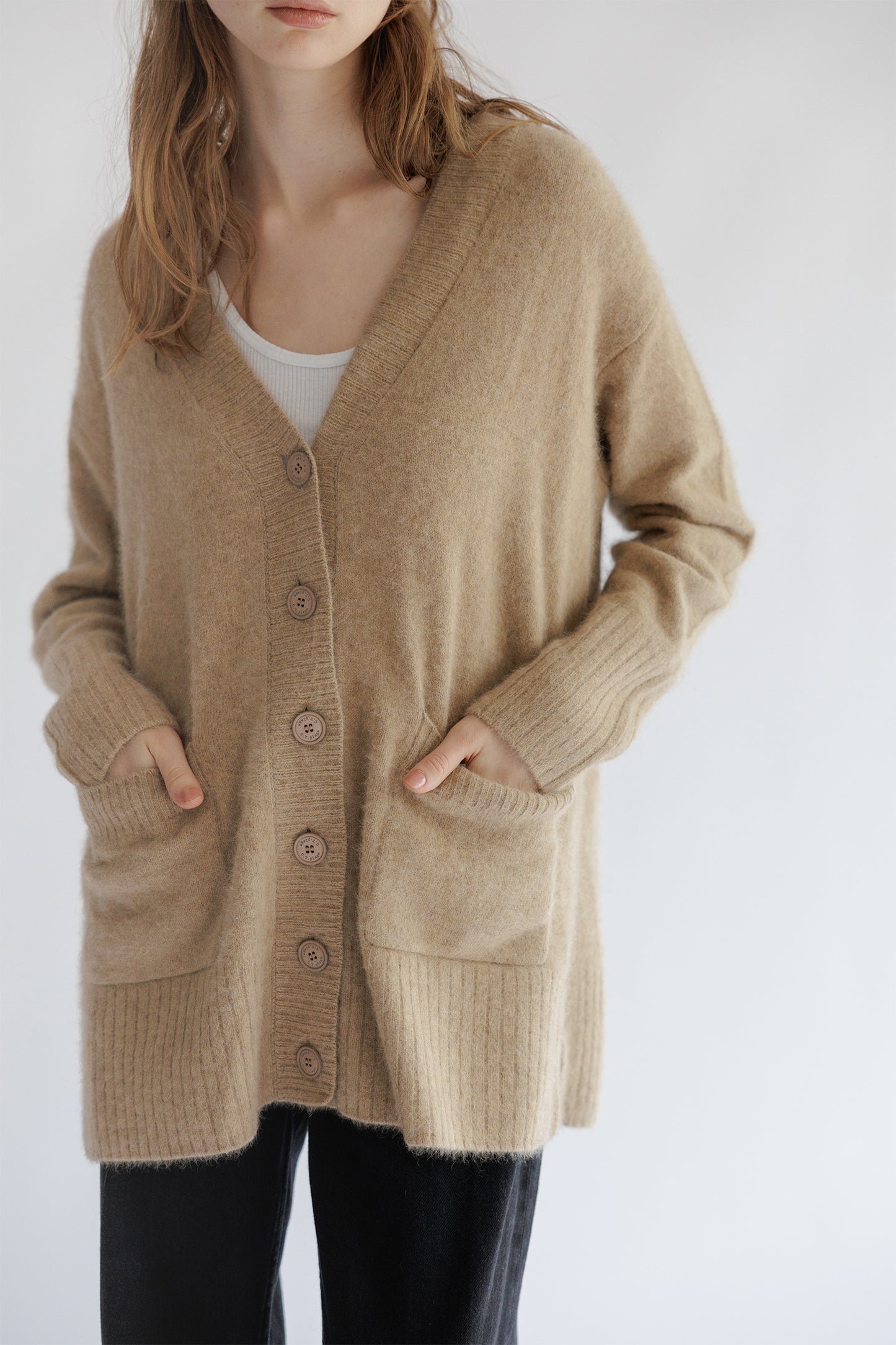 24AW Cardigan oversize en laine de renard et raton laveur  /CT24334