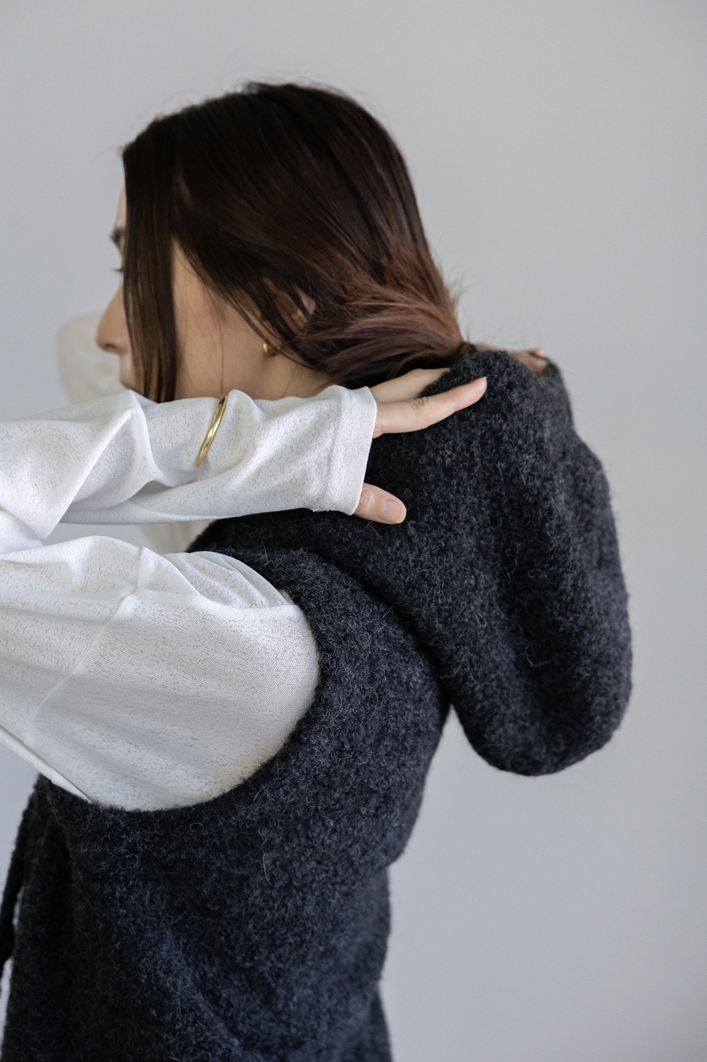 25AW Pull sans manches à capuche en alpaga /CT25318