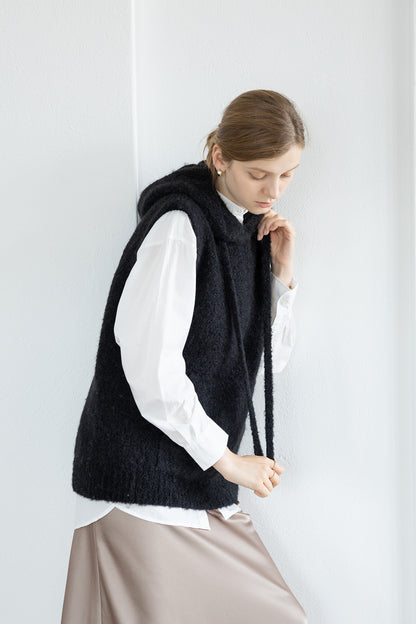 25AW Pull sans manches à capuche en alpaga /CT25318