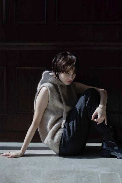 25AW Pull sans manches à capuche en alpaga /CT25318