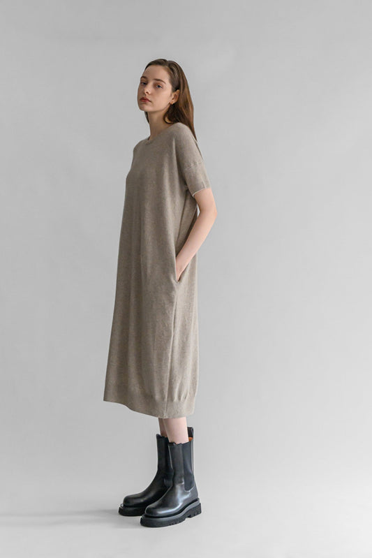 Archive item Robe à manches courtes en laine de raton laveur /CT20103