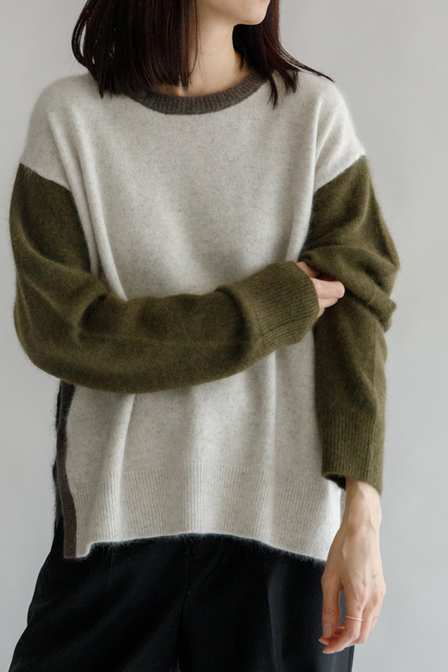 24AW Raccoon side slit pullover /CT21355