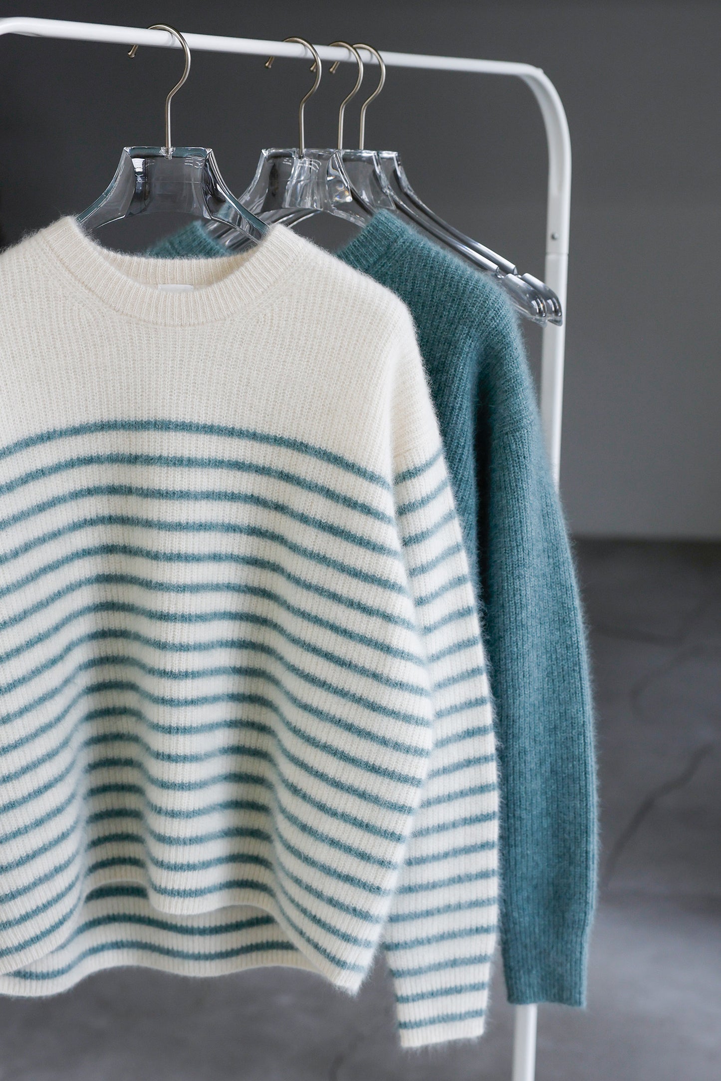 Pre-order/ 26capsule Raccoon fox crew neck pullover /CT23109