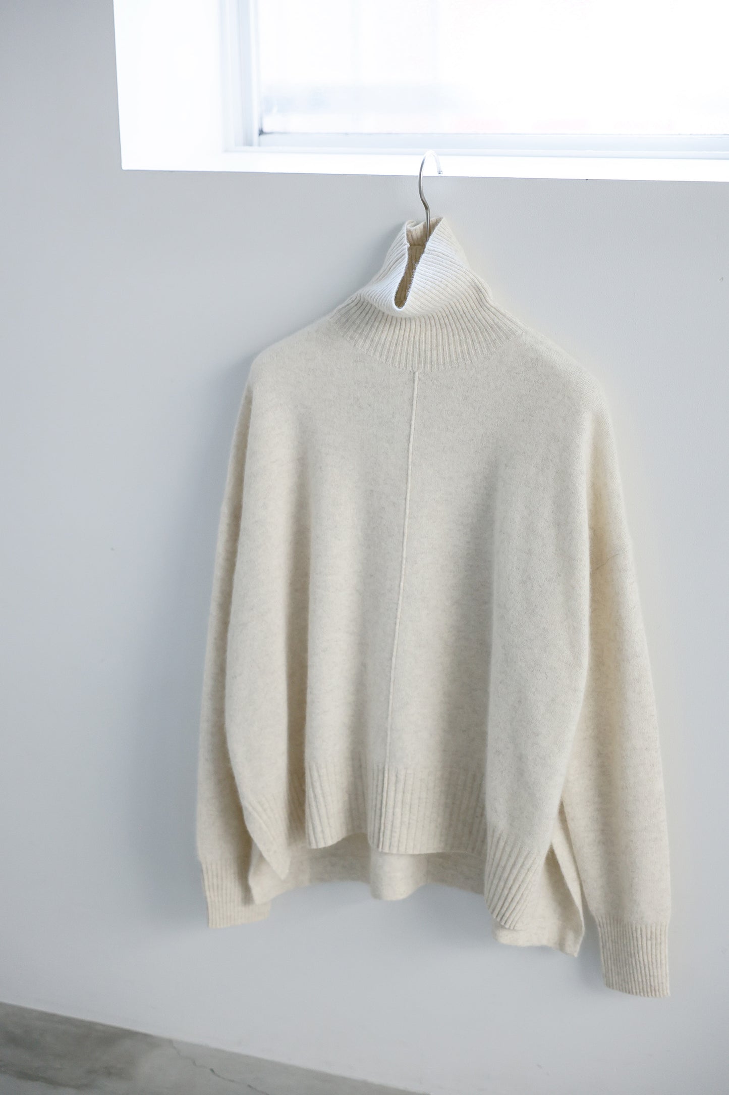 Pre-order/ 26capsule Cashmere raccoon turtle neck pullover /CT23333