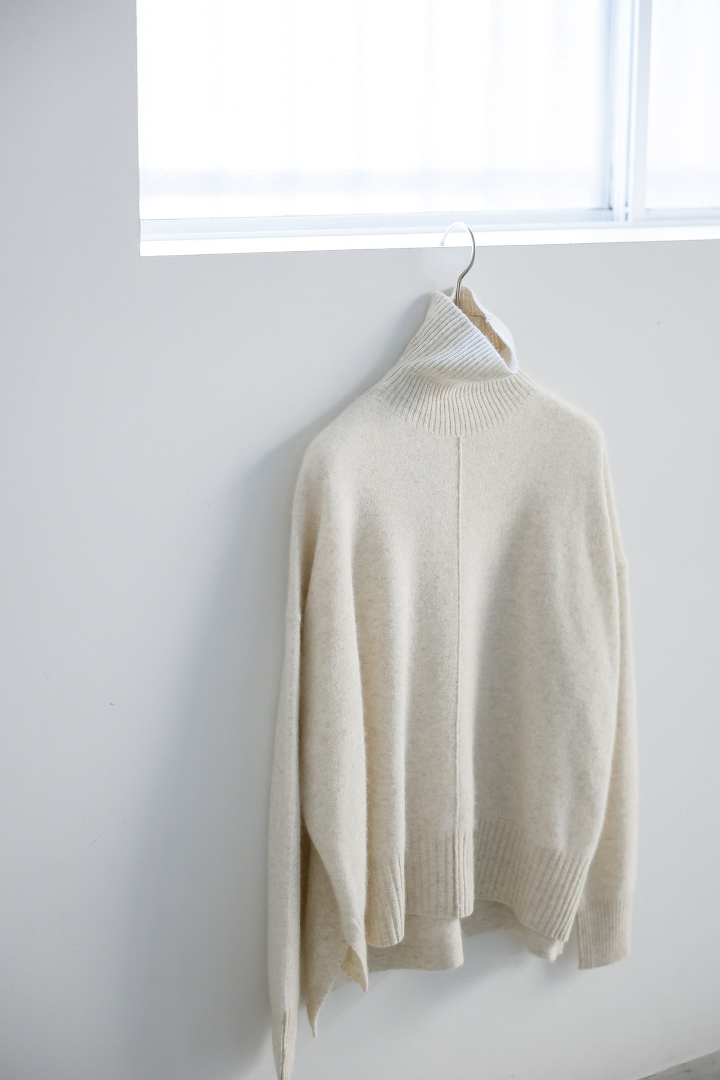 Pre-order/ 26capsule Cashmere raccoon turtle neck pullover /CT23333