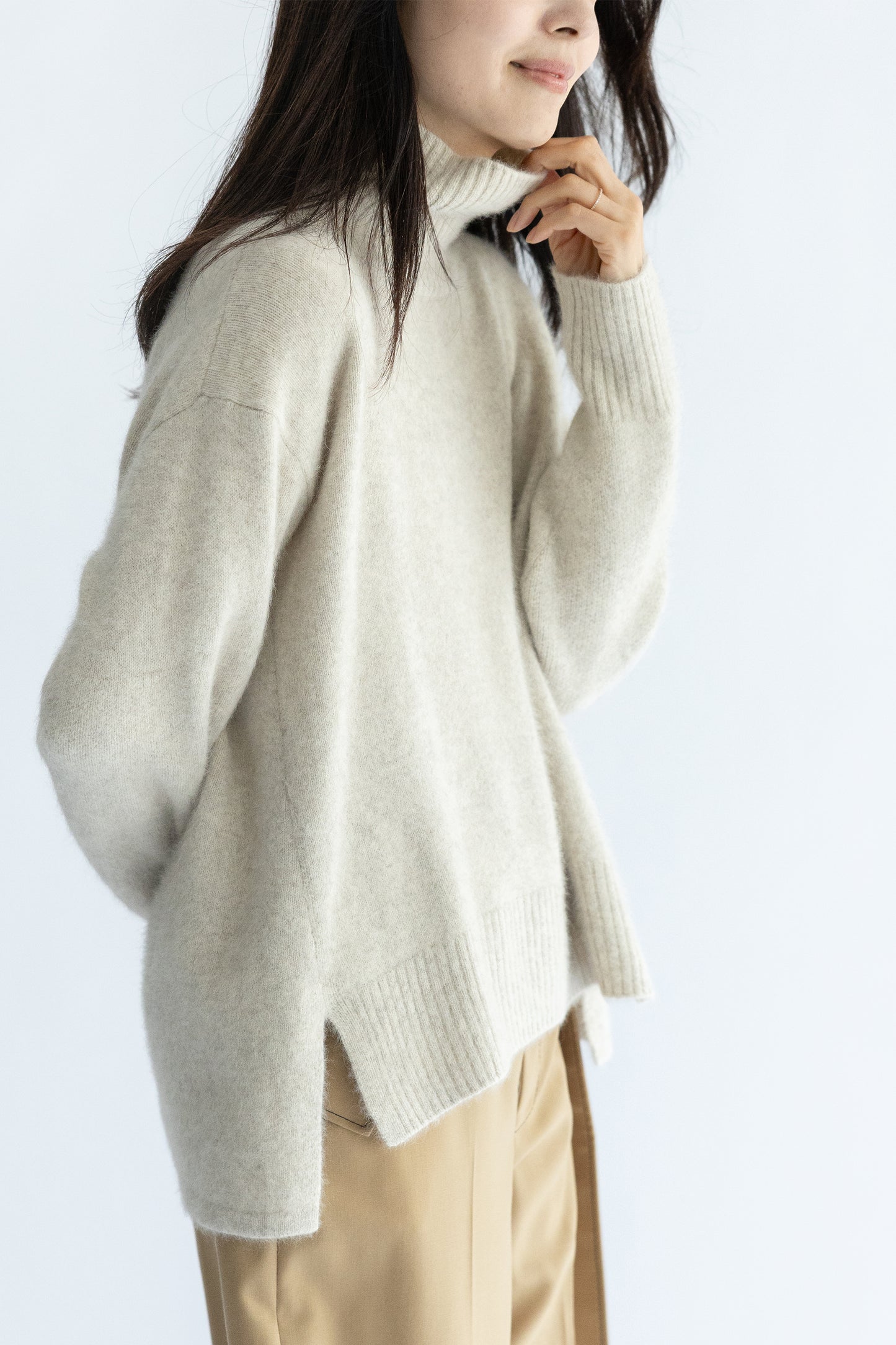 Pre-order/ 26capsule Raccoon fox turtle neck pullover /CT23335