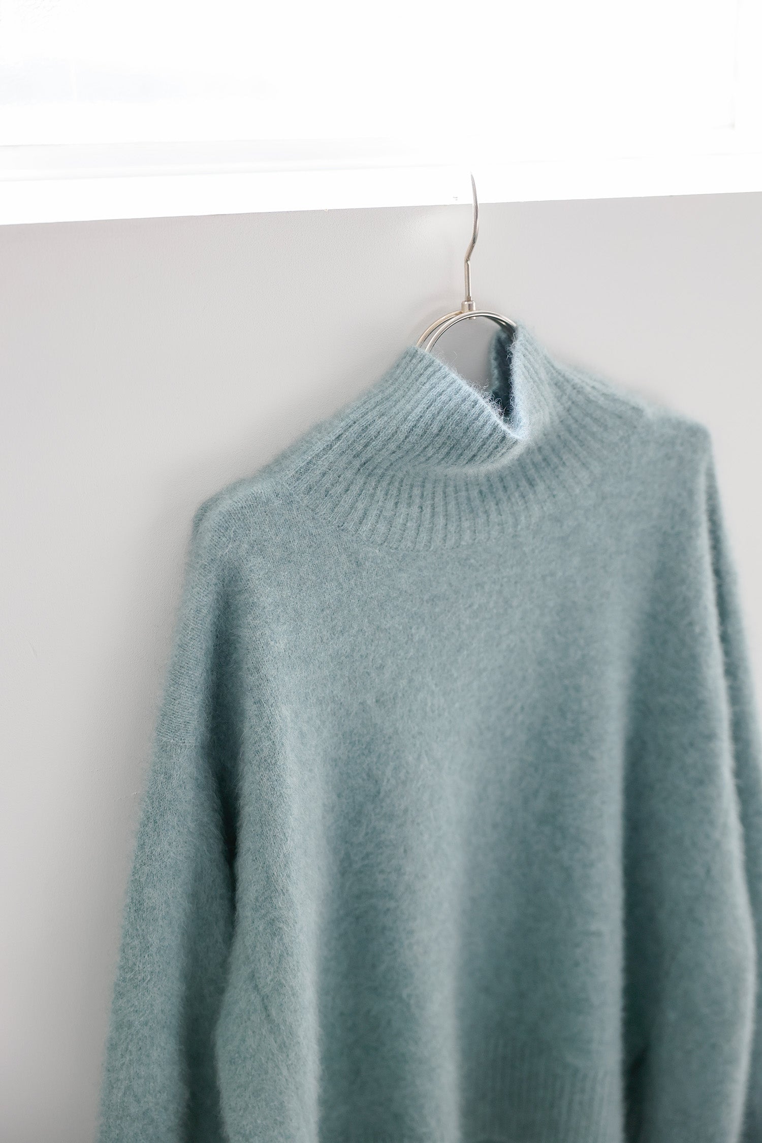 26capsule Raccoon fox turtle neck pullover /CT23335 – C.T.plage