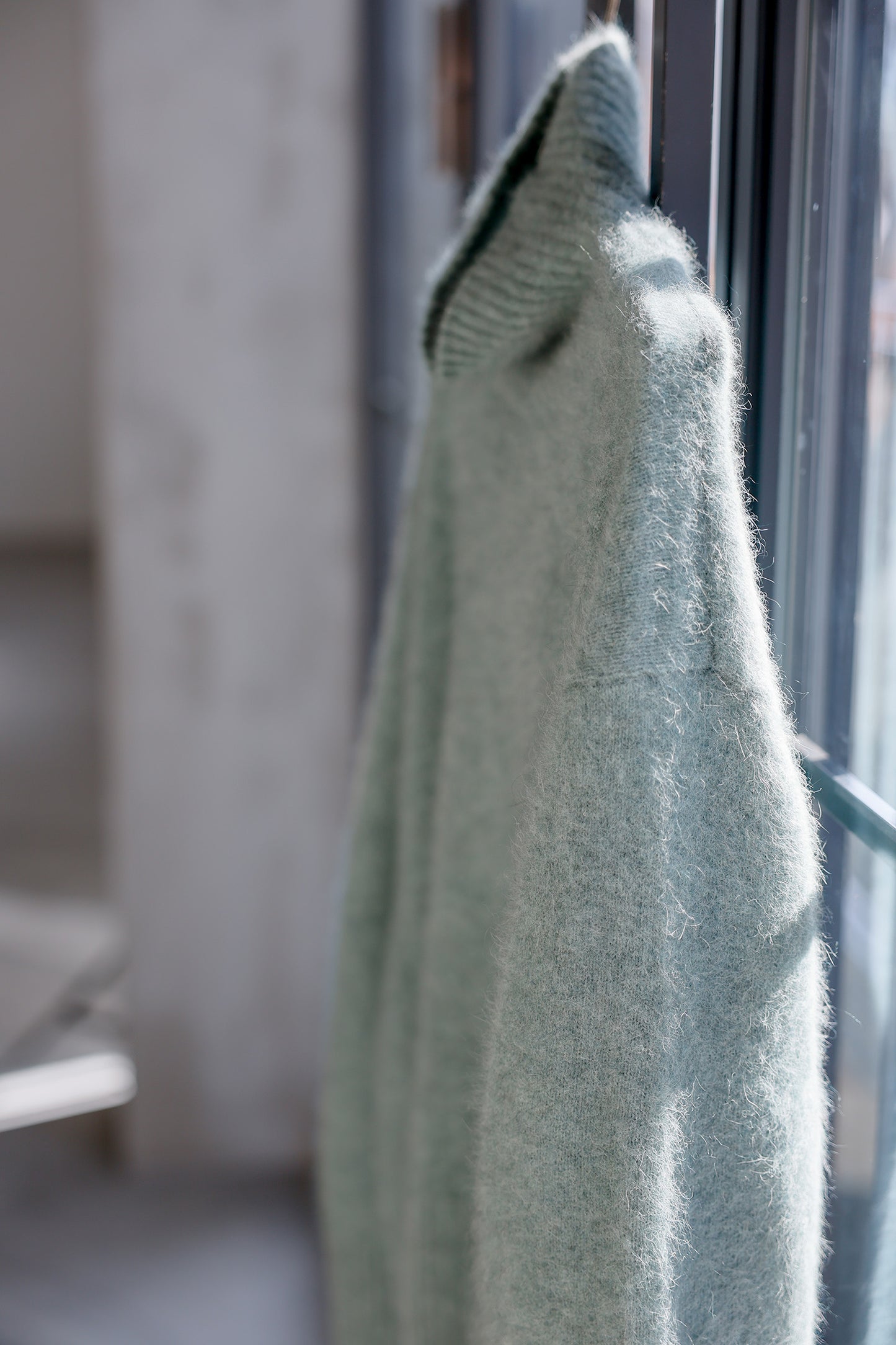 Pre-order/ 26capsule Raccoon fox turtle neck pullover /CT23335