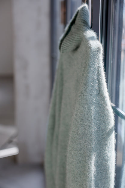 Pre-order/ 26capsule Raccoon fox turtle neck pullover /CT23335