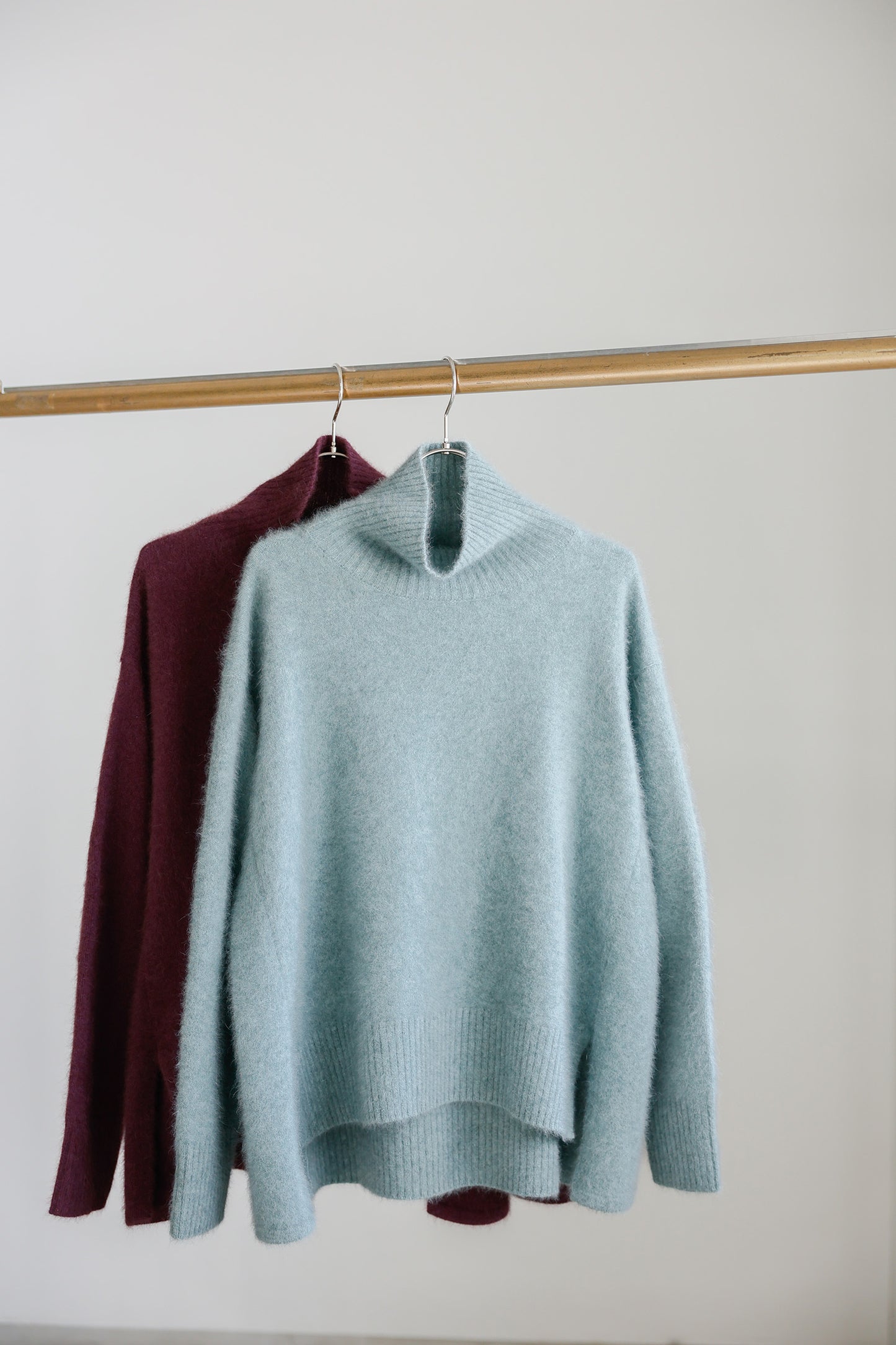 Pre-order/ 26capsule Raccoon fox turtle neck pullover /CT23335