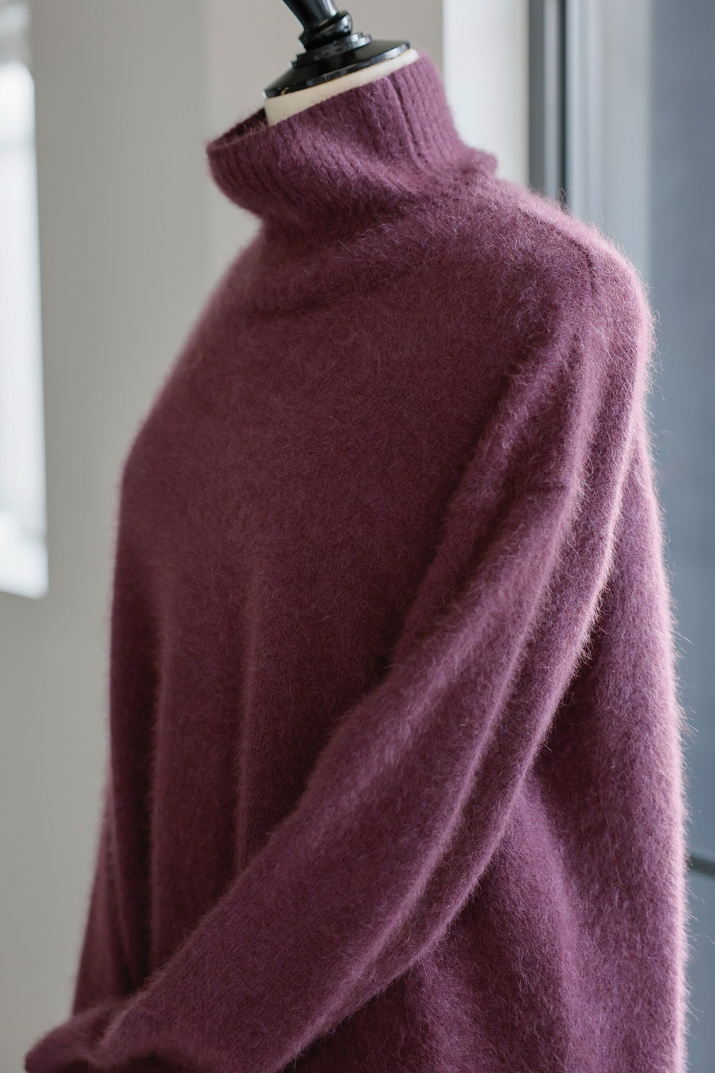 Pre-order/ 26capsule Raccoon fox turtle neck pullover /CT23335