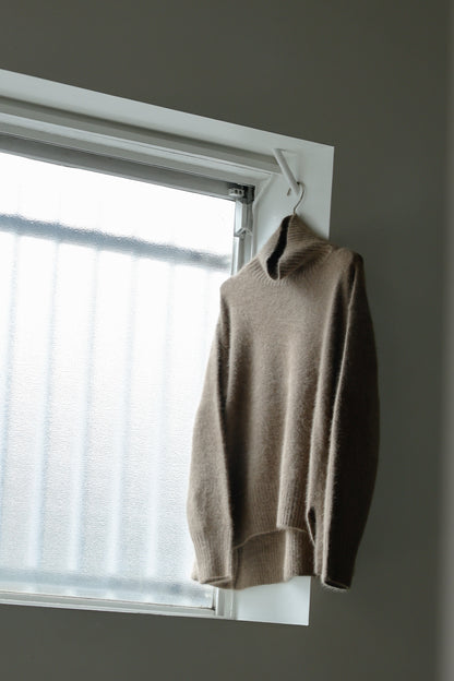 Pre-order/ 26capsule Raccoon fox turtle neck pullover /CT23335