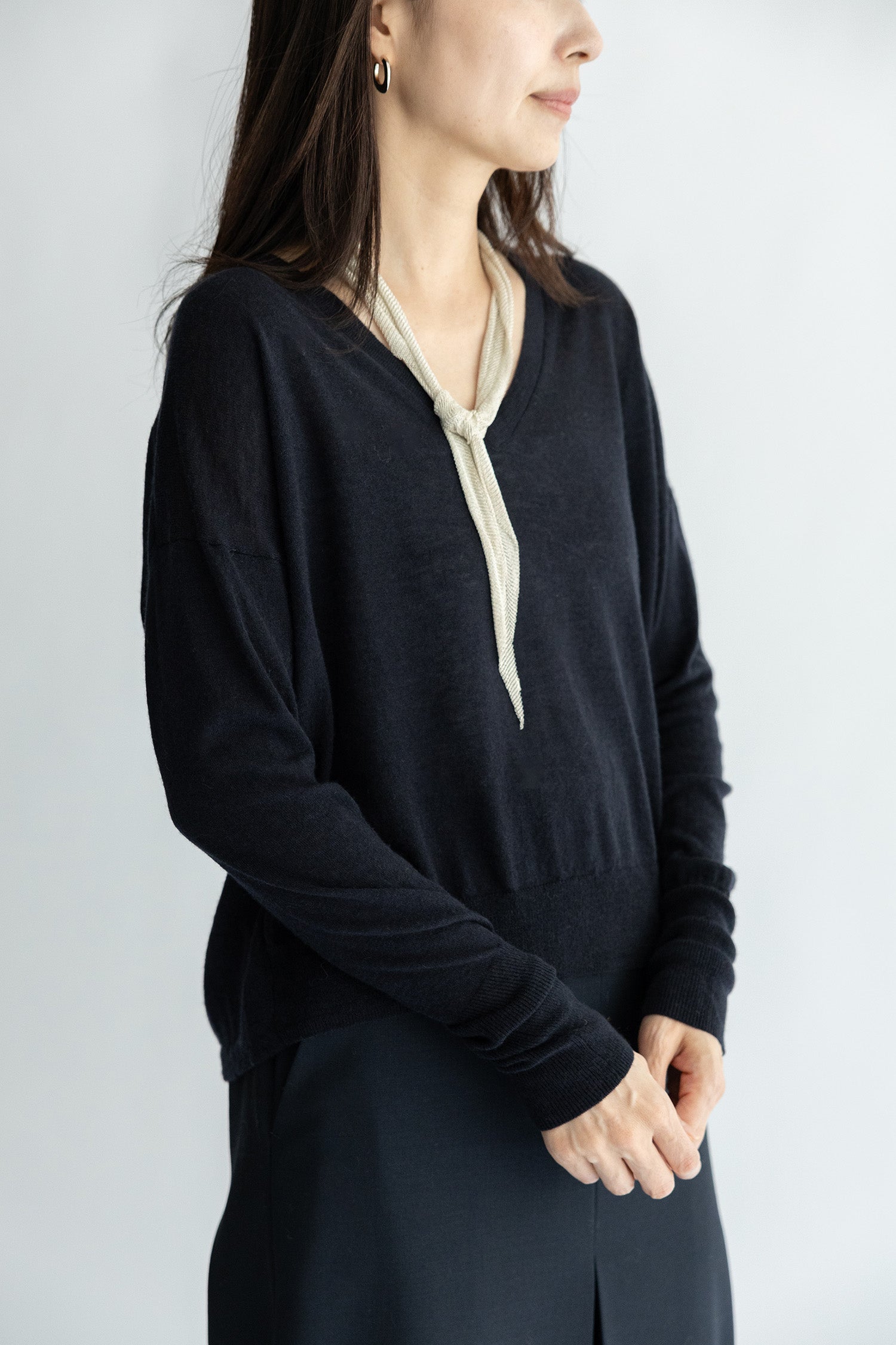 Re Stock Pull col v en cachemire léger /CT24112