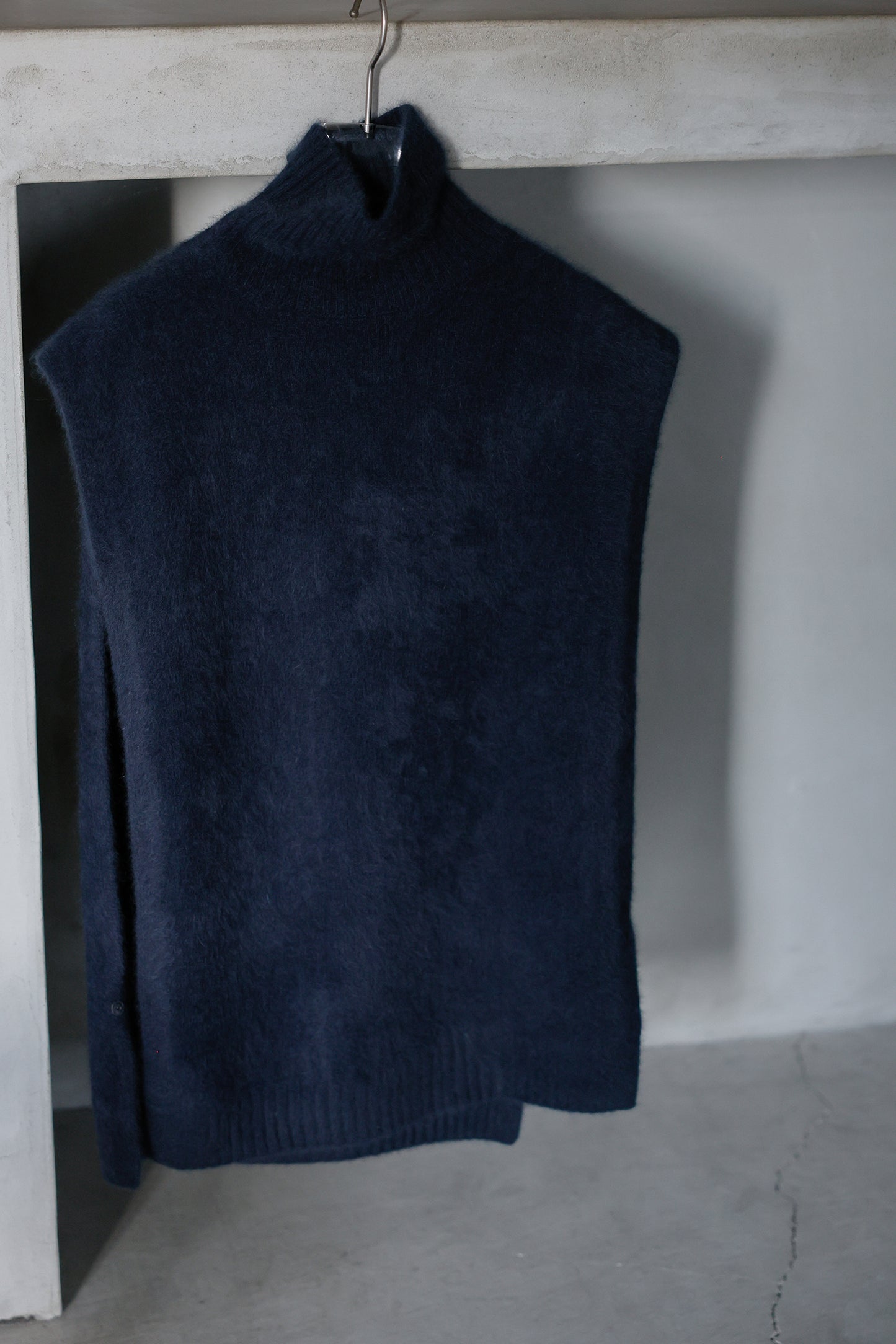 Pre-order/ 26capsule Fox csahmere turtle vest /CT26101