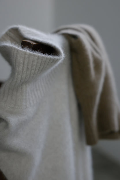 Pre-order/ 26capsule Fox csahmere turtle vest /CT26101