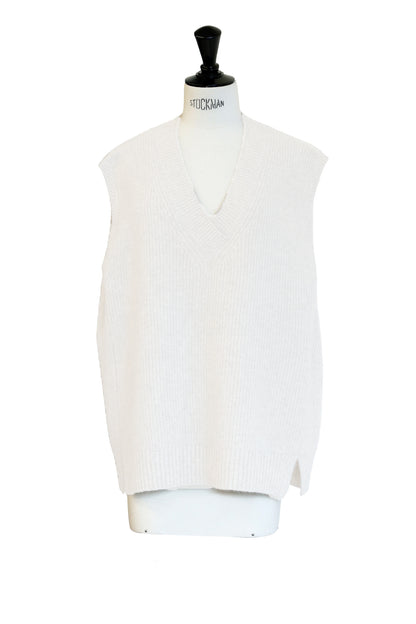 26capsule Raccoon fox back slit vest /CT26105