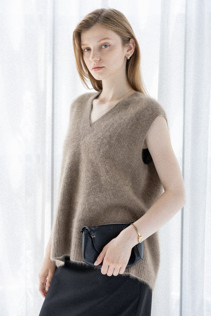 26capsule Raccoon fox back slit vest /CT26105