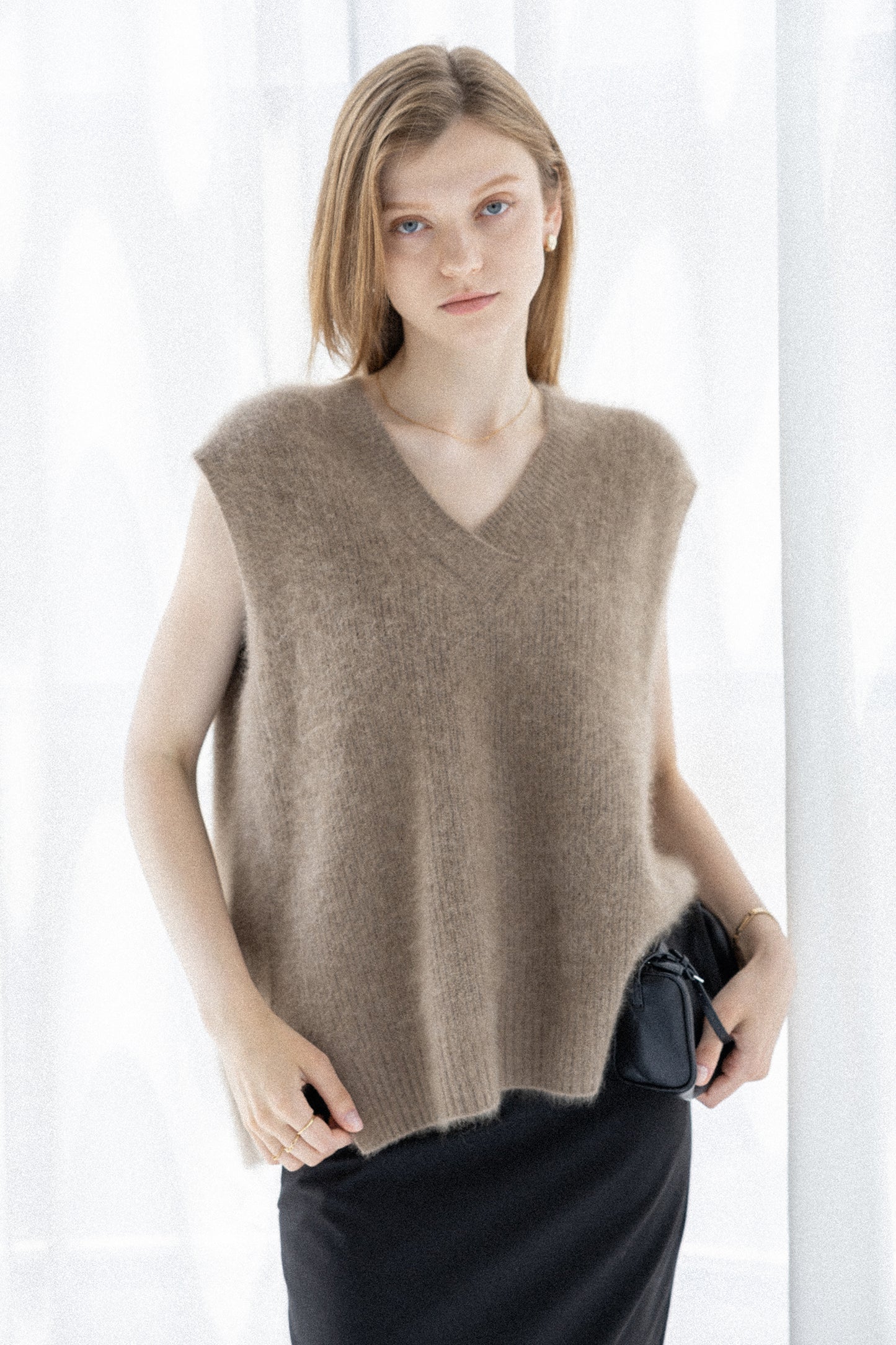 26capsule Raccoon fox back slit vest /CT26105