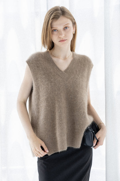 26capsule Raccoon fox back slit vest /CT26105