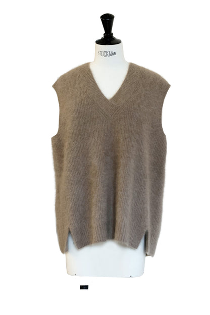 26capsule Raccoon fox back slit vest /CT26105