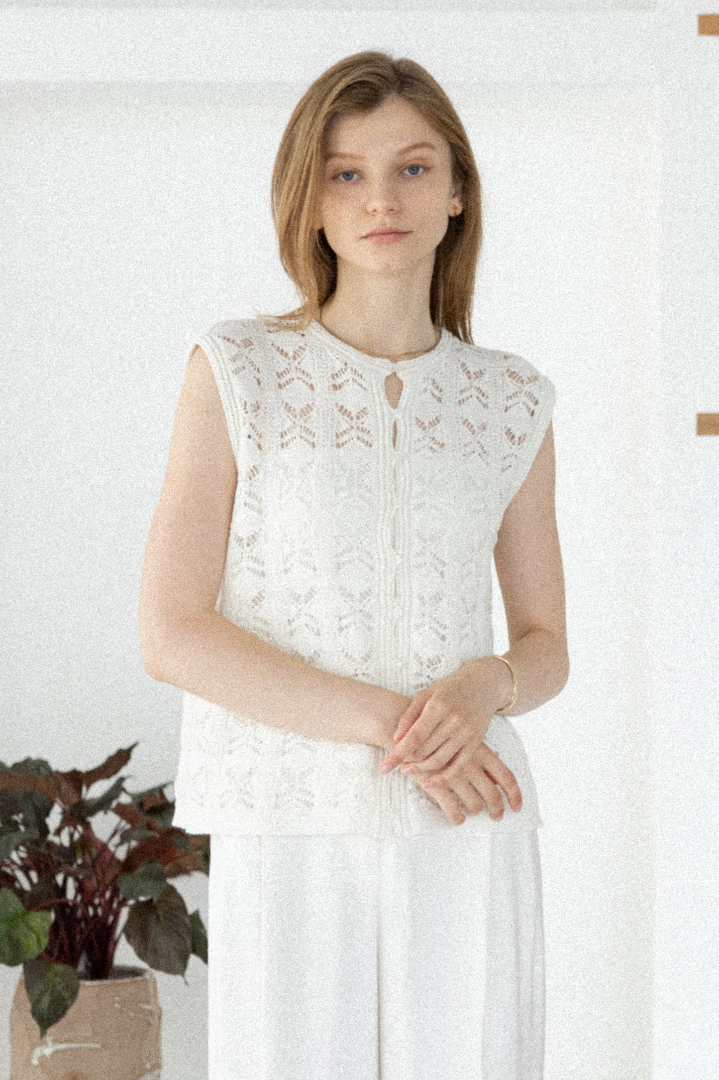 26SS Gilet crocheté en coton et lin /CT26121