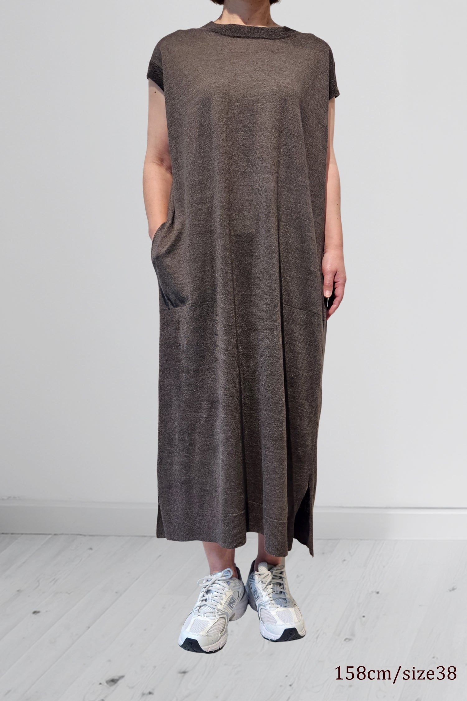 26SS Robe sans manches en lin /CT26127